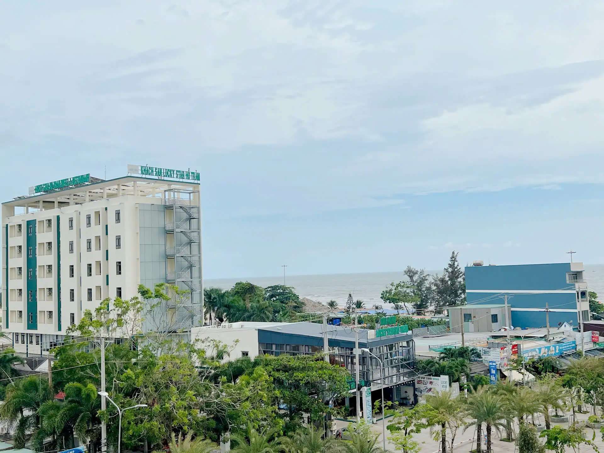 Lucky Star Hồ Tràm Hotel – Khách sạn 3 sao Hồ Tràm