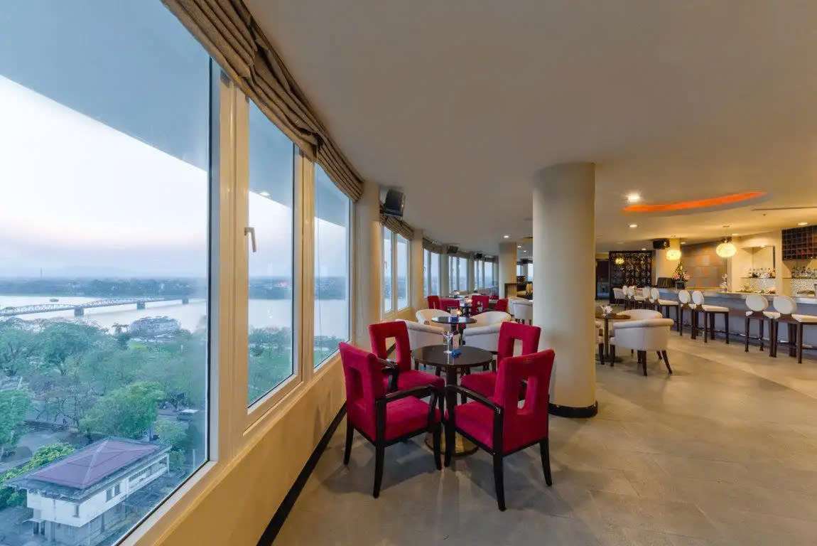Khách sạn Mường Thanh Holiday Huế - Khách sạn Huế