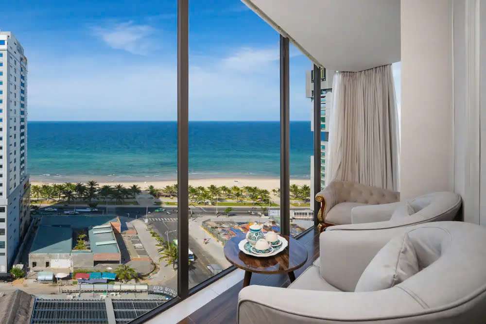 Cicilia Danang Hotels & Spa Powered by ASTO - Khách sạn Đà Nẵng gần biển