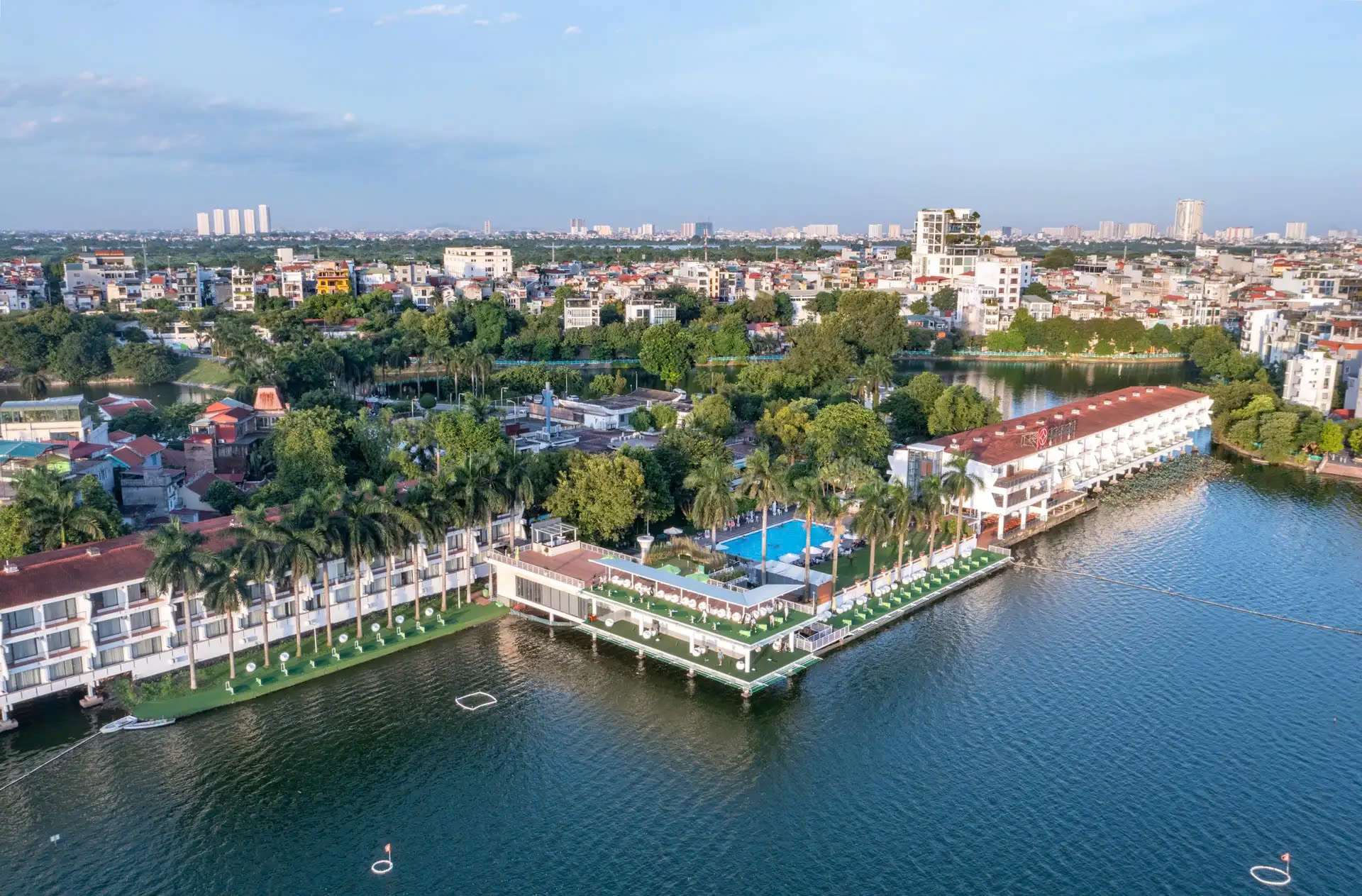 Thang Loi Hotel – Không gian nghỉ dưỡng ven hồ với bể bơi tuyệt đẹp - Khách sạn Hồ Tây