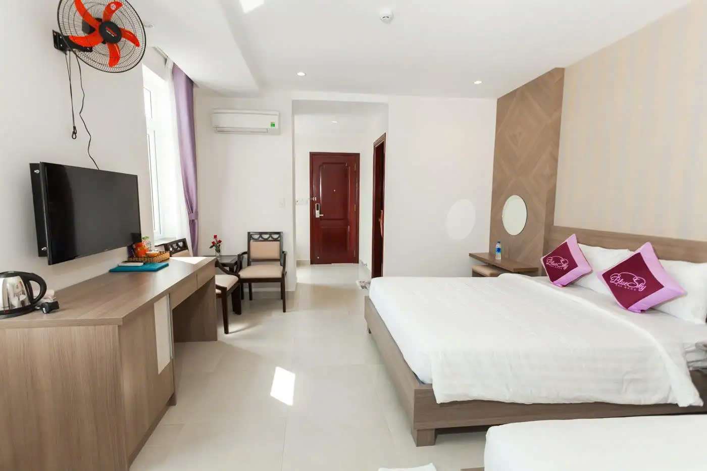 Blue Sky Phú Quốc Hotel - Khách sạn Phú Quốc gần biển