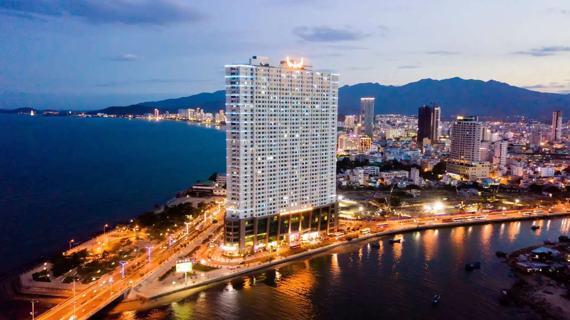 Mường Thanh Luxury Khánh Hòa – Sự kết hợp hoàn hảo giữa sang trọng và hiện đại - Khách sạn Nha Trang gần biển