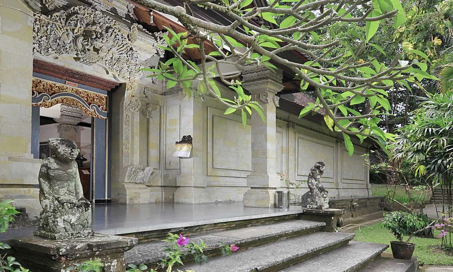 vé bảo tàng Puri Lukisan Bali