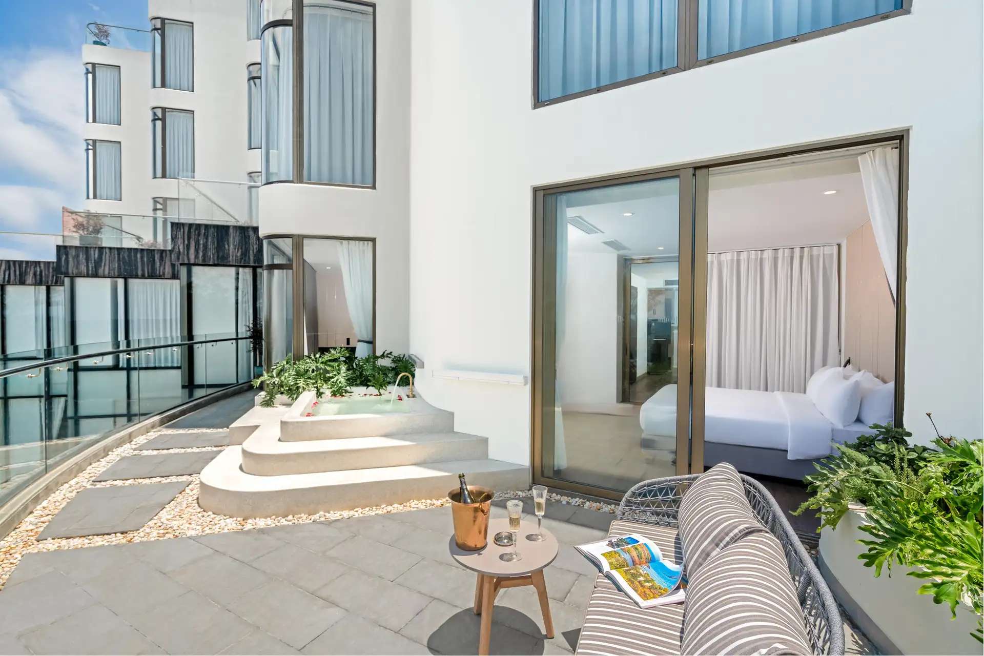 Khách sạn Poseido Hotel Quang Binh - Khách sạn Quảng Bình