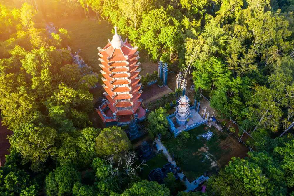 Chùa Thiên Ấn - Khách sạn Quảng Ngãi