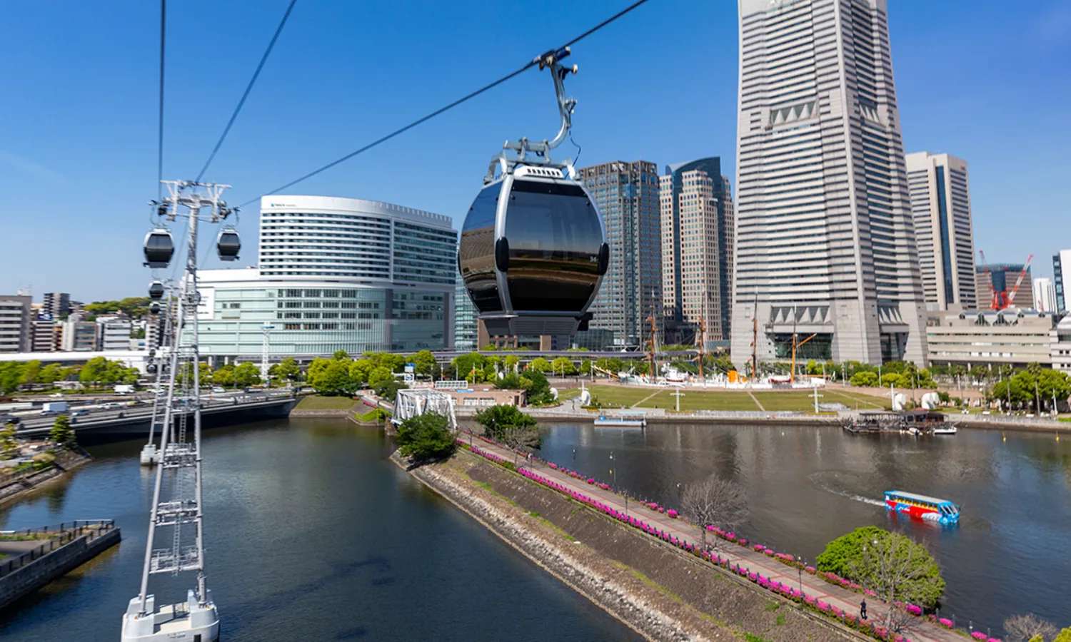 cáp treo Yokohama Air làm từ kính trong suốt