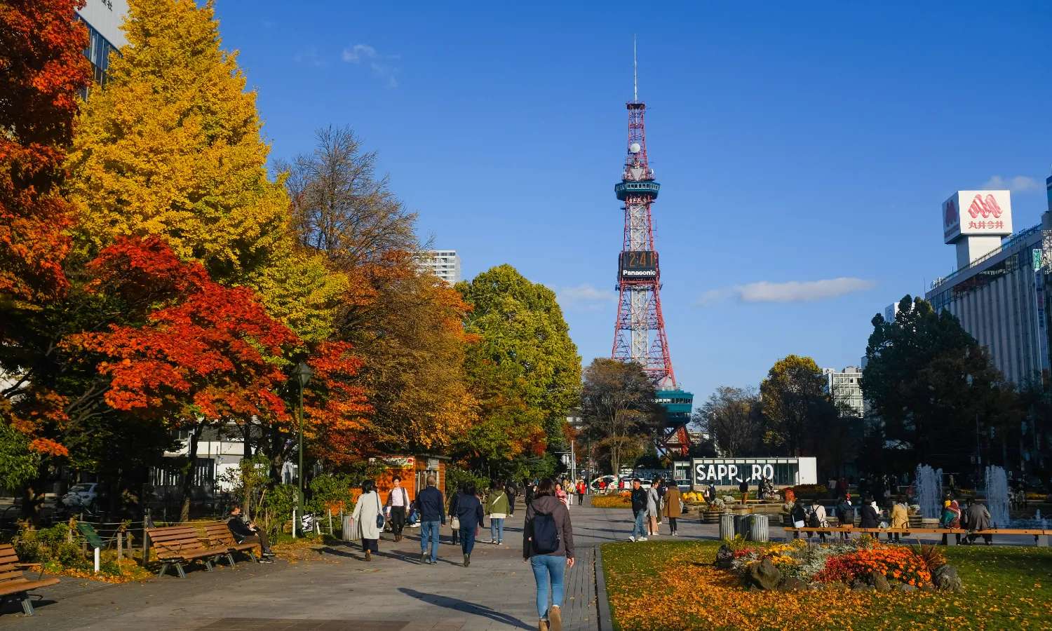 tham quan tháp Sapporo TV Tower
