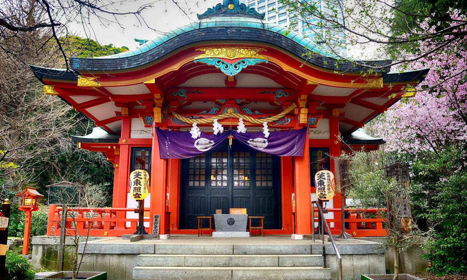 tham quan đền Toshogu bằng Nikko Pass