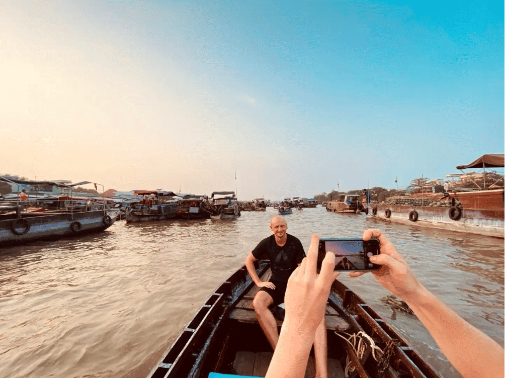Tham quan chợ nổi Cái Răng - Khách sạn Ninh Kiều