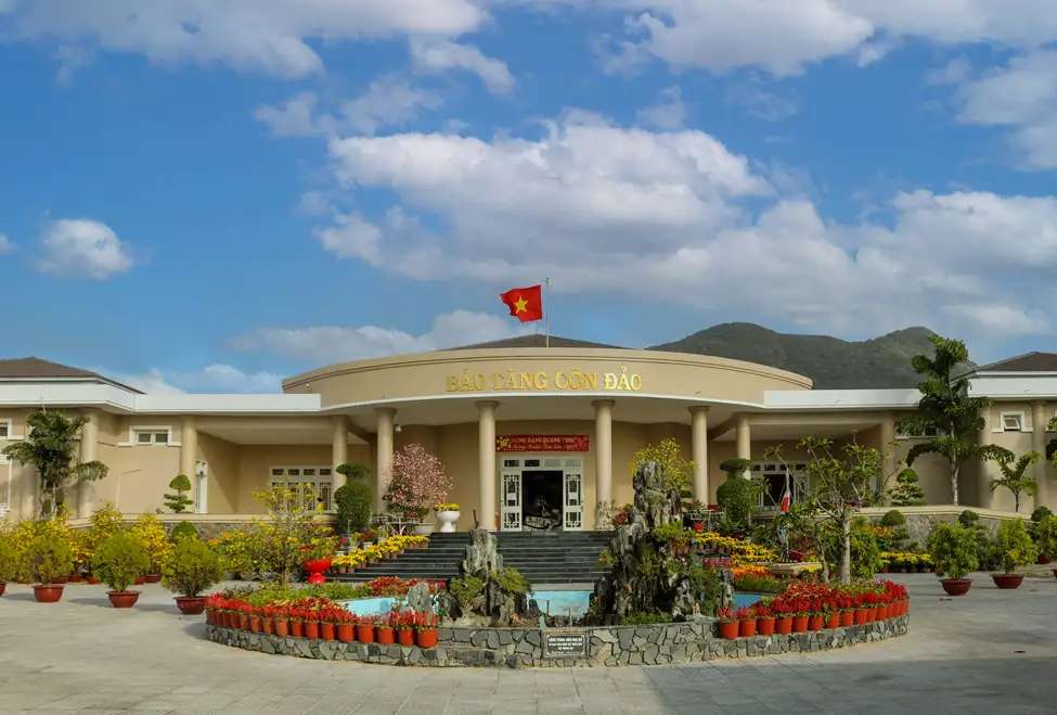 Bảo tàng Côn Đảo - Khách sạn Côn Đảo