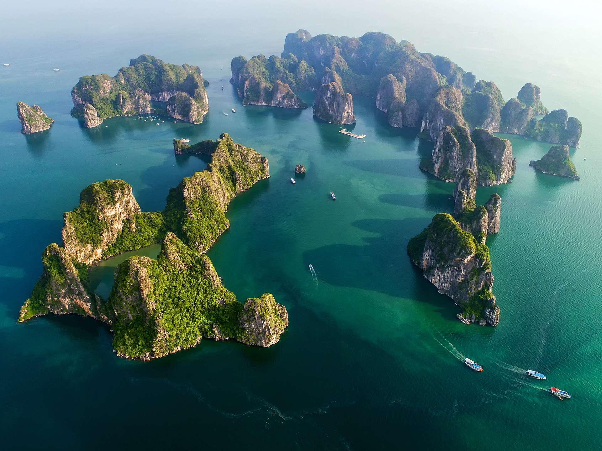 Vịnh Hạ Long - Khách sạn Cô Tô