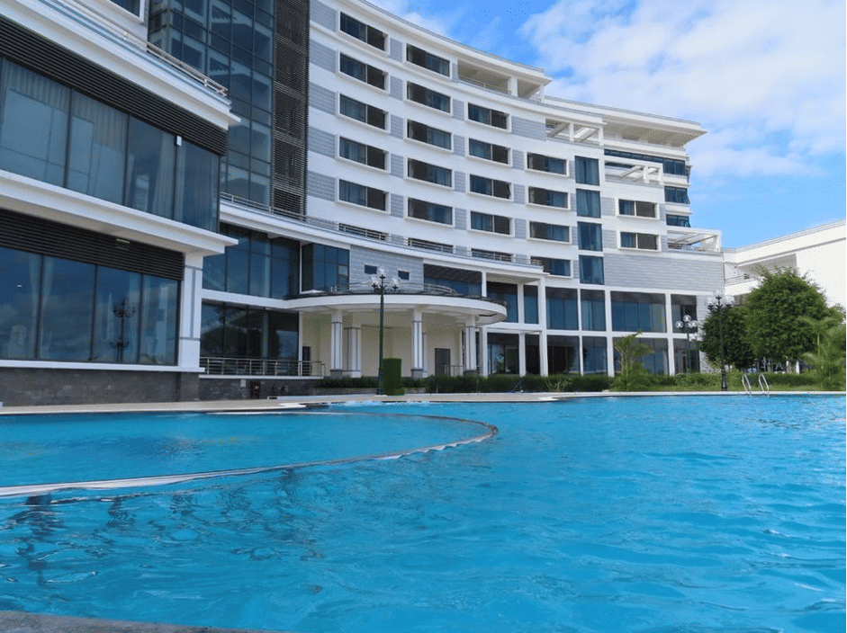 Navy Hotel Cam Ranh - Toà nhà trắng nguy nga giữa lòng thành phố - Khách sạn Khánh Hòa