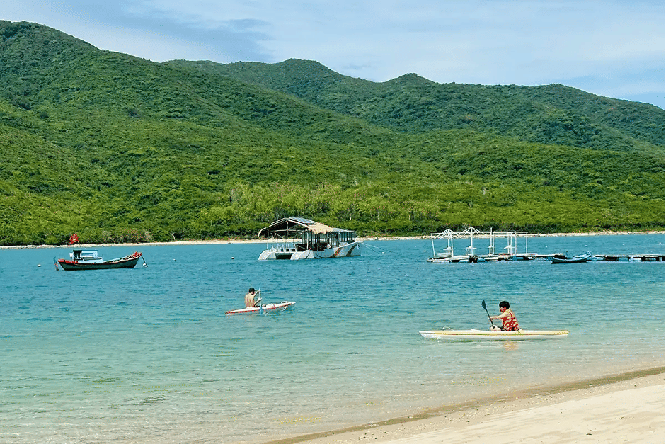 Đầm Bấy Fun Island và Tắm bùn Hòn Tằm Resort - Tour 1 ngày - Khách sạn Khánh Hòa
