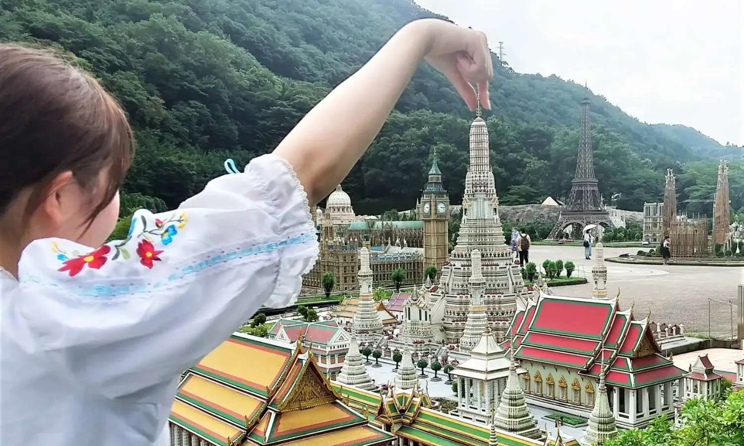 công viên Tobu World Square