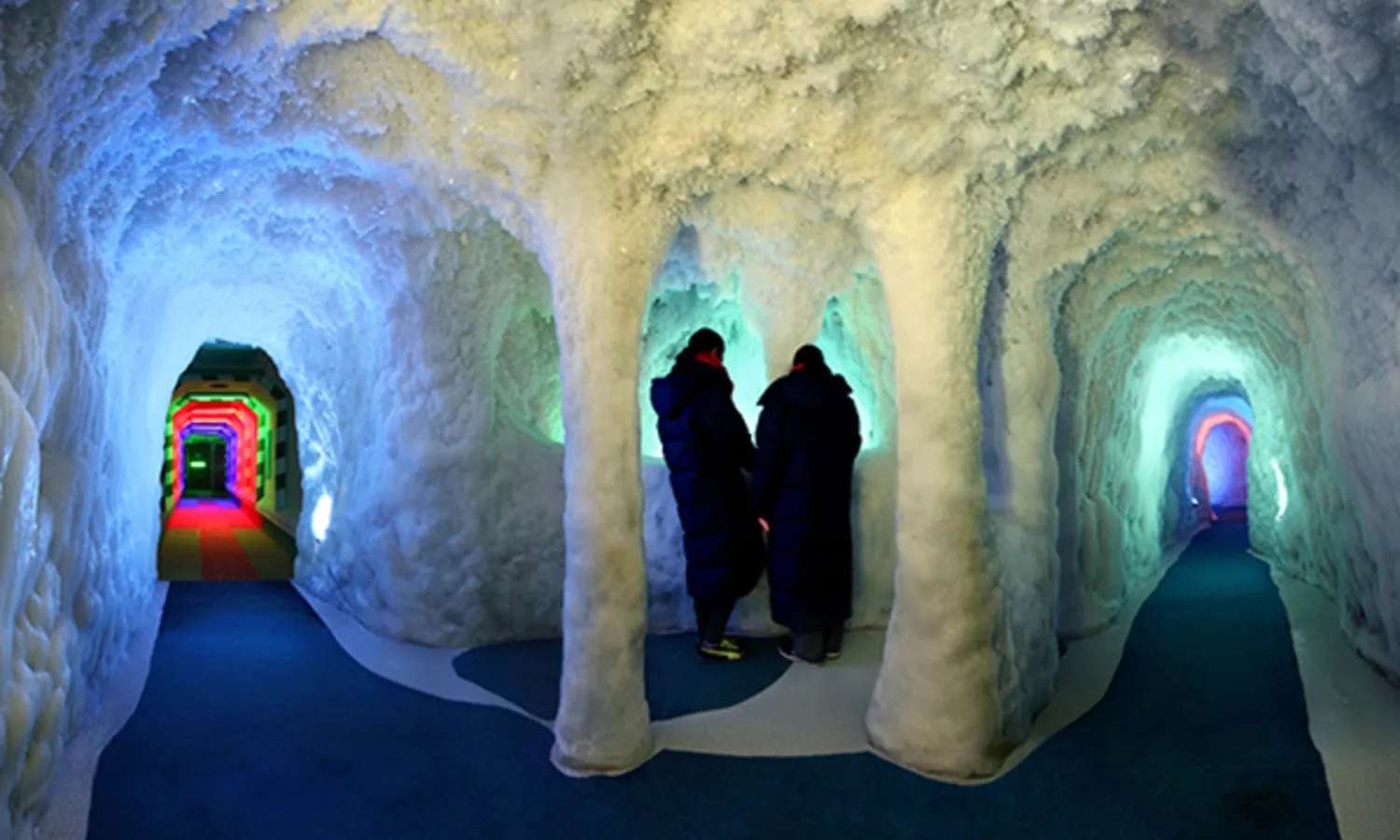 Khám phá quá trình hình thành băng tuyết với vé Hokkaido Ice Pavilion.