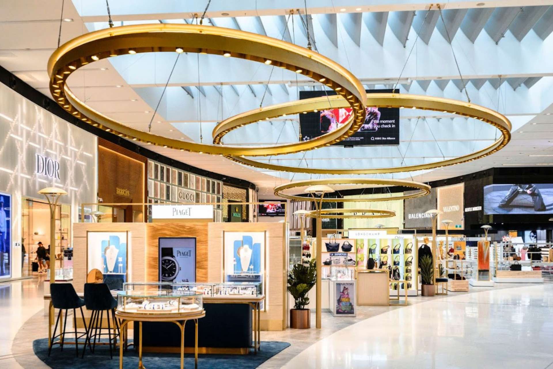 Khu vực mua sắm tại sân bay Sydney