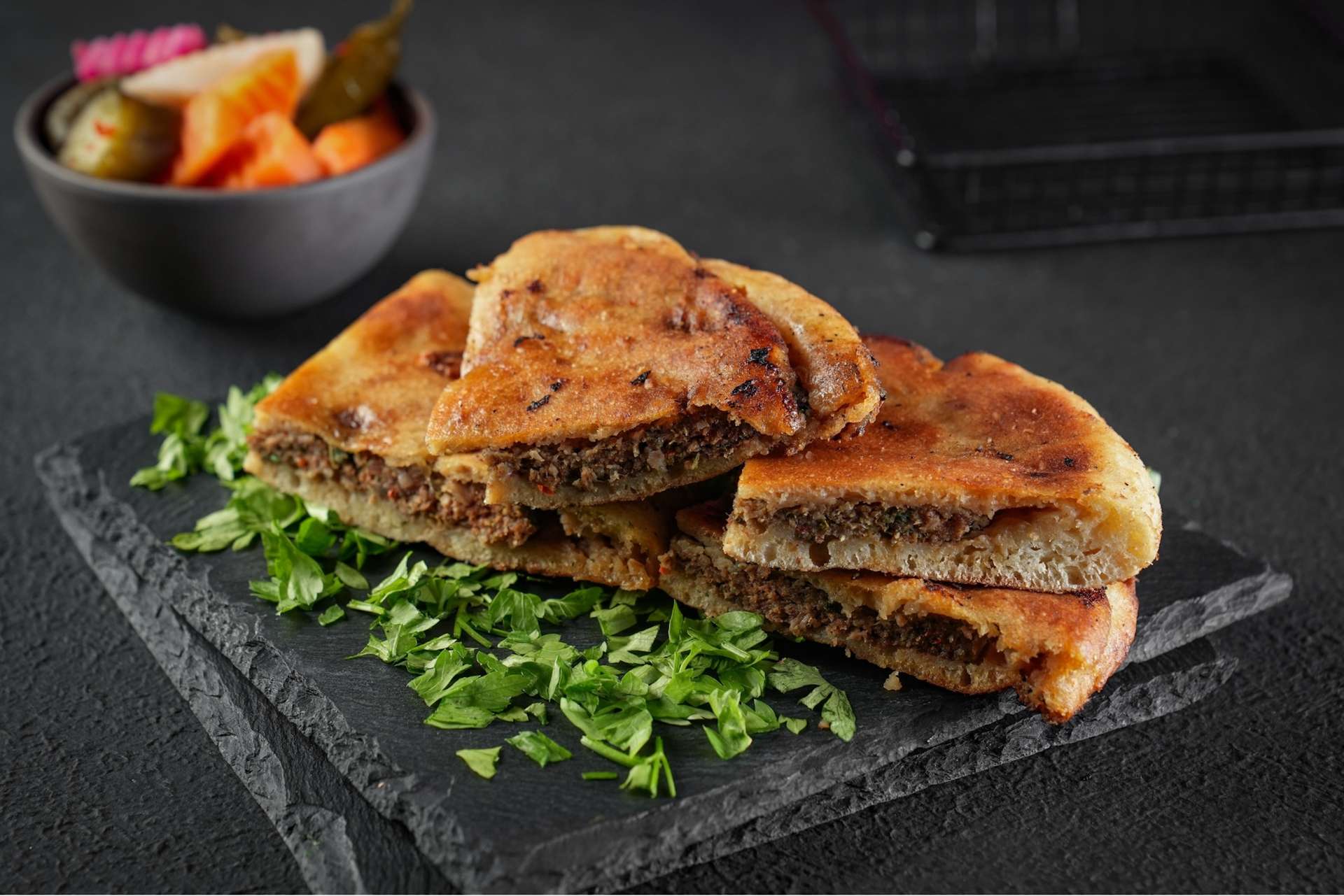 Đặc sản bánh mì kẹp thịt kiểu Ai Cập