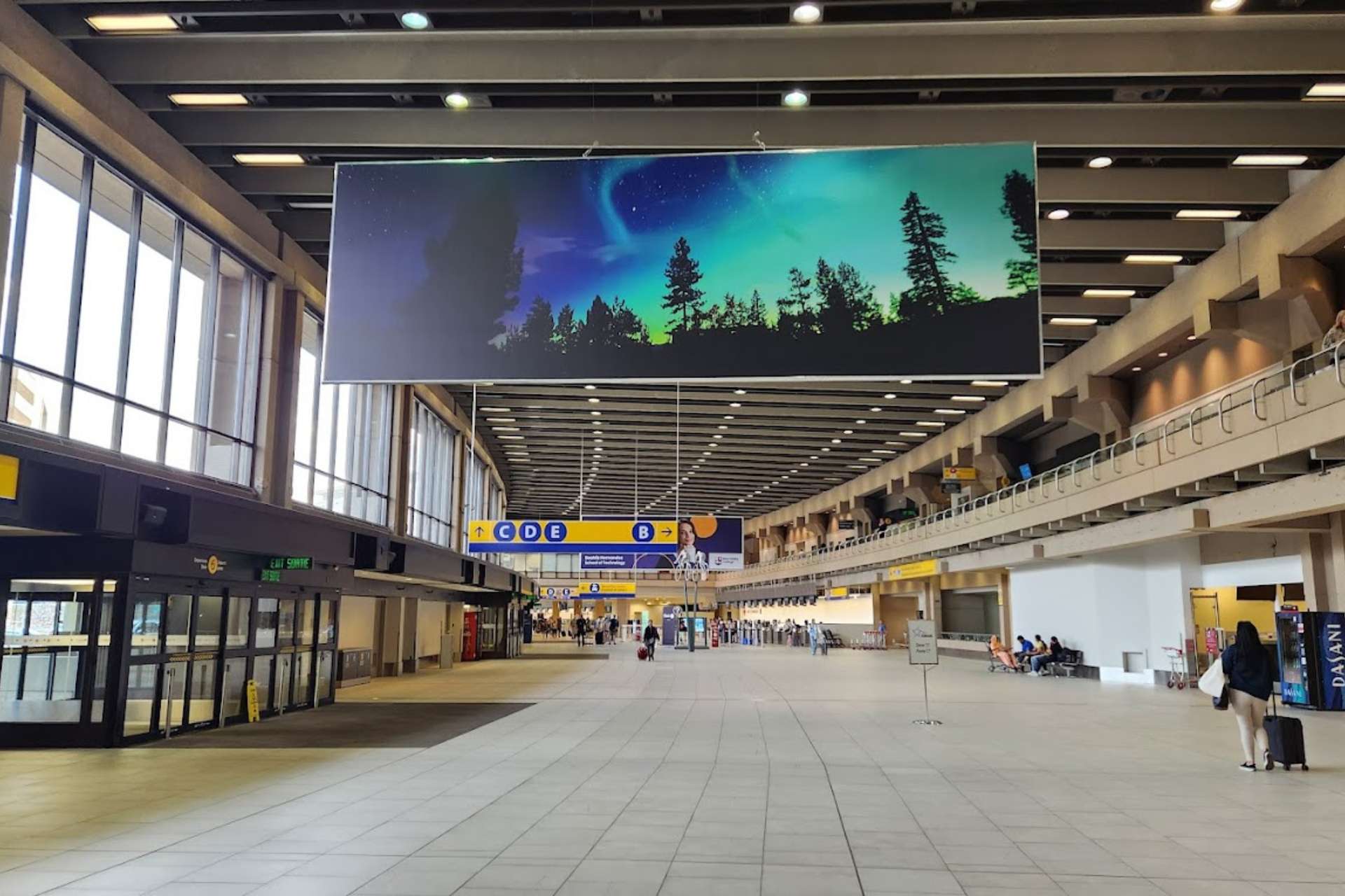 Cảnh hoàng hôn của Sân bay quốc tế Calgary