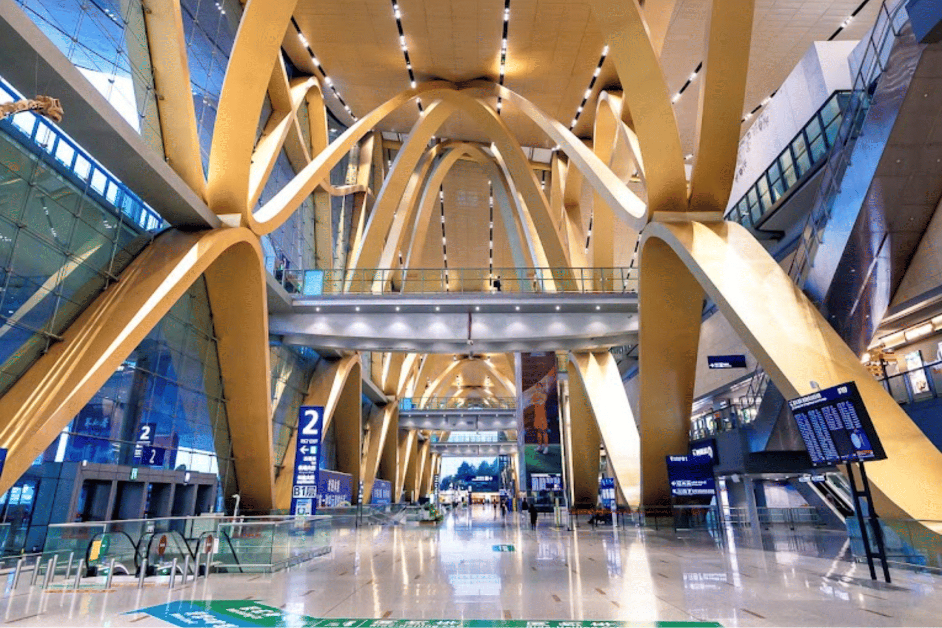 Không gian bên trong sân bay Trường Thủy Côn Minh.@Google Maps