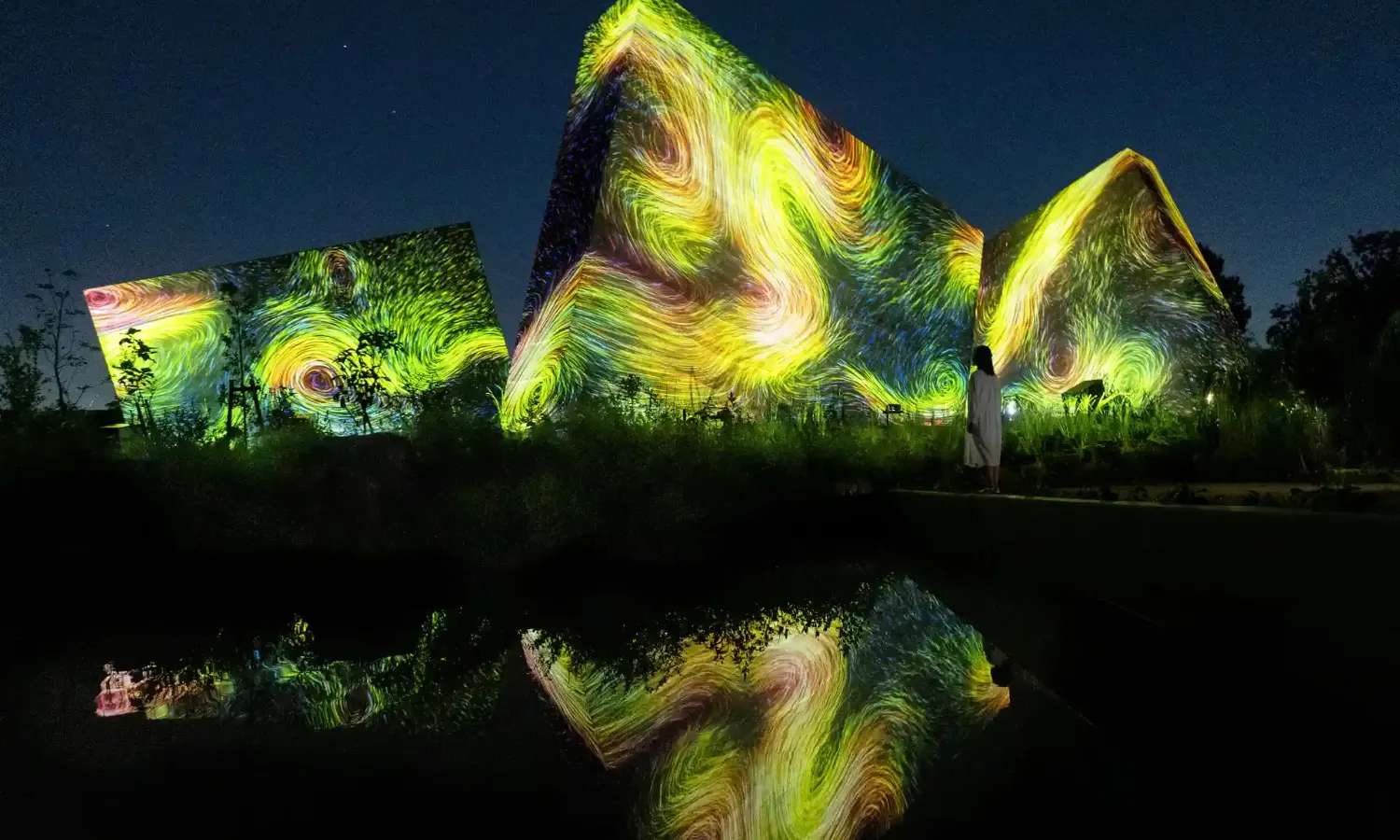 nghệ thuật ánh sáng teamLab Botanical Garden Osaka