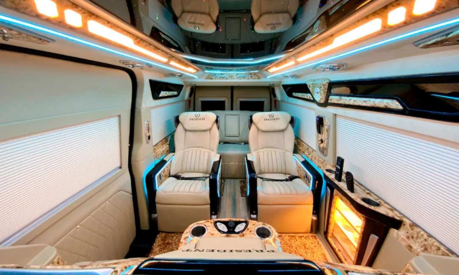 xe limousine đi sài gòn