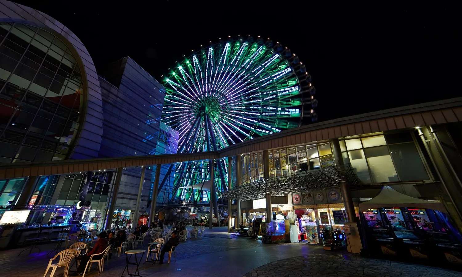 Miramar Ferris Wheel về đêm