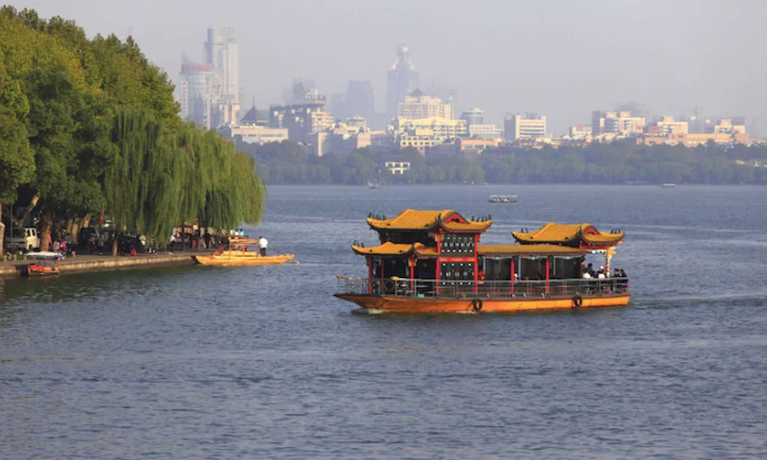 Du thuyền Tây Hồ Hàng Châu