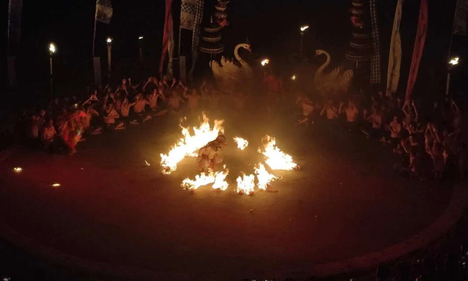 vé Melasti Beach Kecak Dance Show