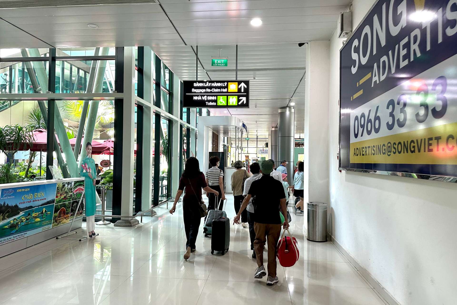 Hình ảnh bên trong sân bay Phù Cát
