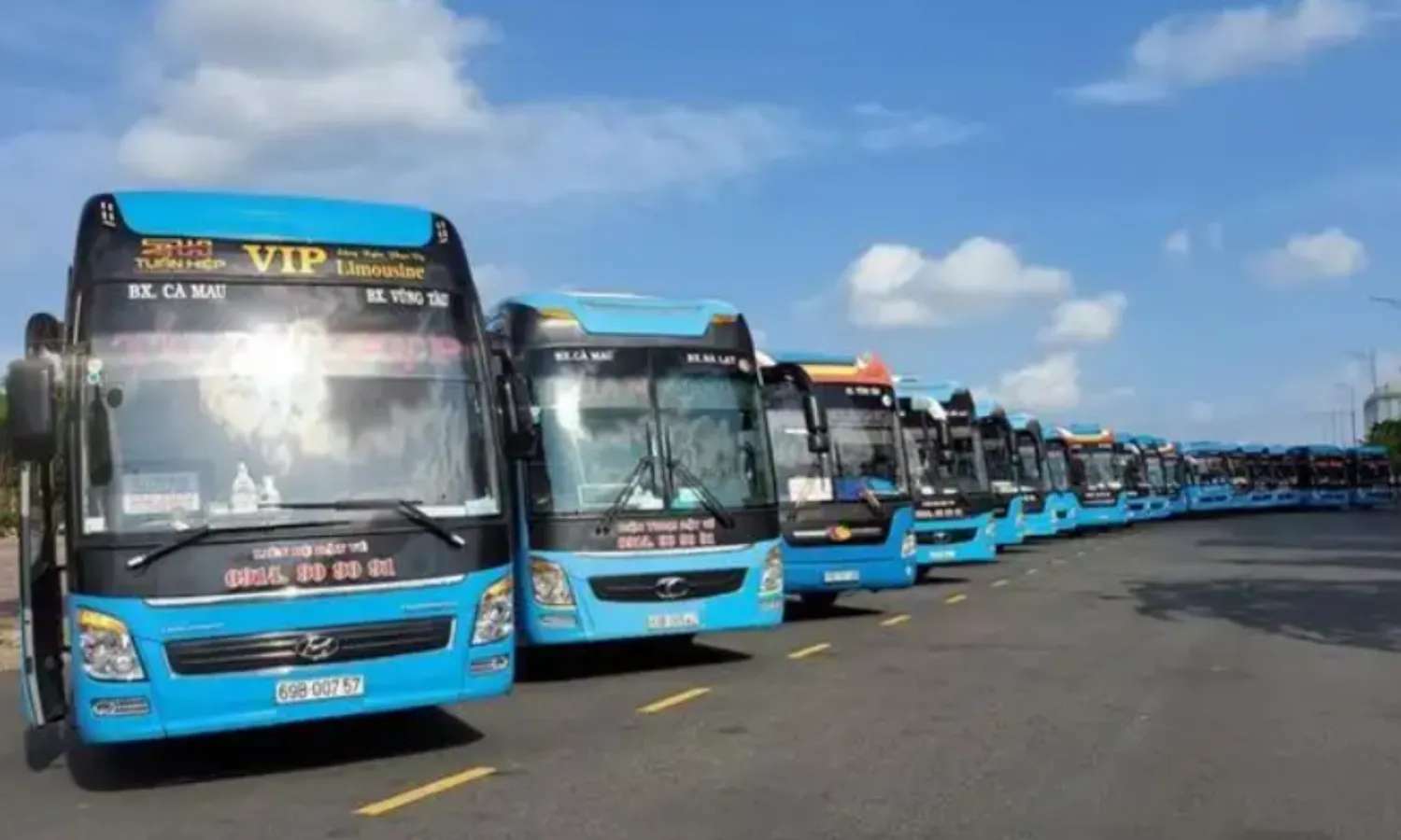 xe khách tuyến đường Hậu Giang - Sài Gòn