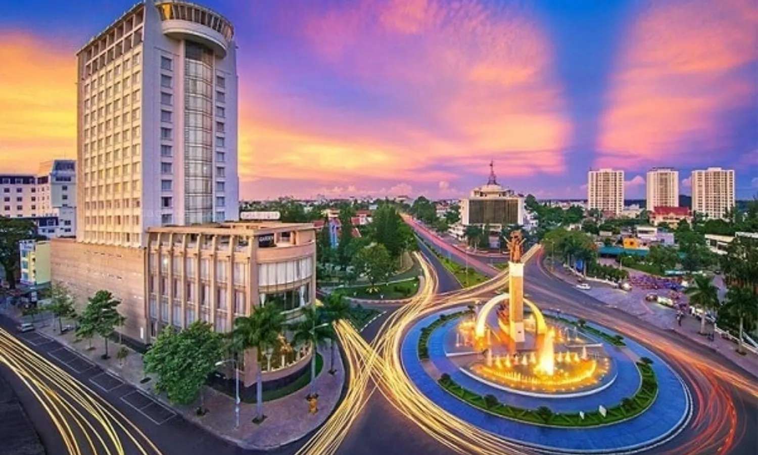 xe Lâm Đồng đi Buôn Ma Thuột