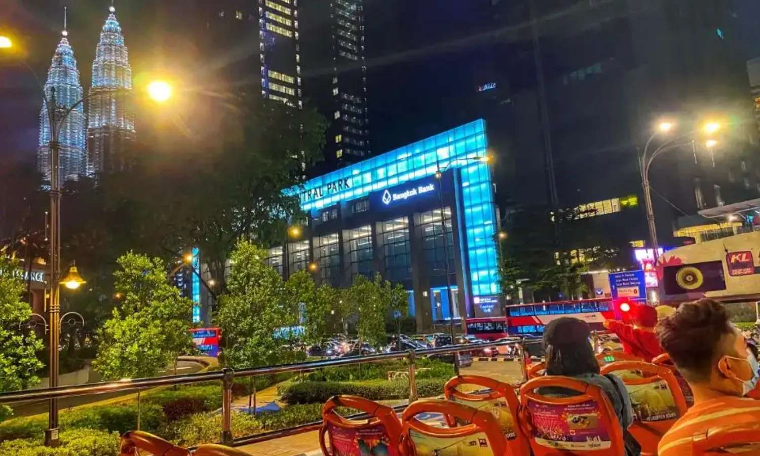 tầng 2 từ xe buýt
