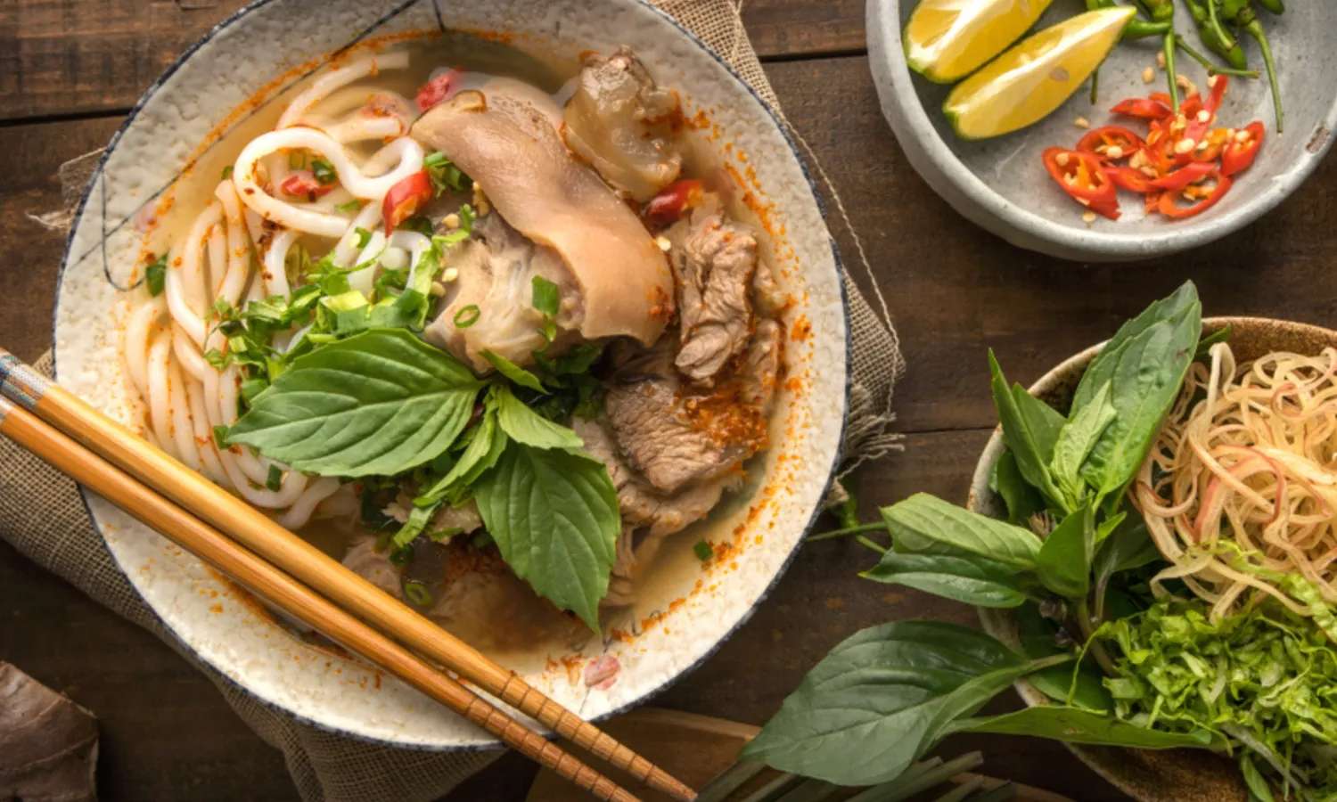 Bún bò Huế