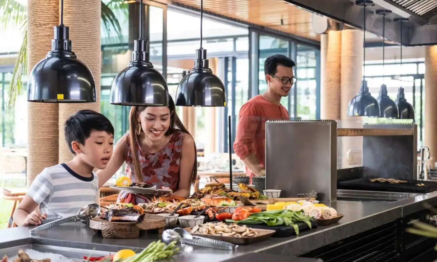 hải sản Phú Quốc tươi ngon tại Sandals - Sailing Club Phú Quốc Signature