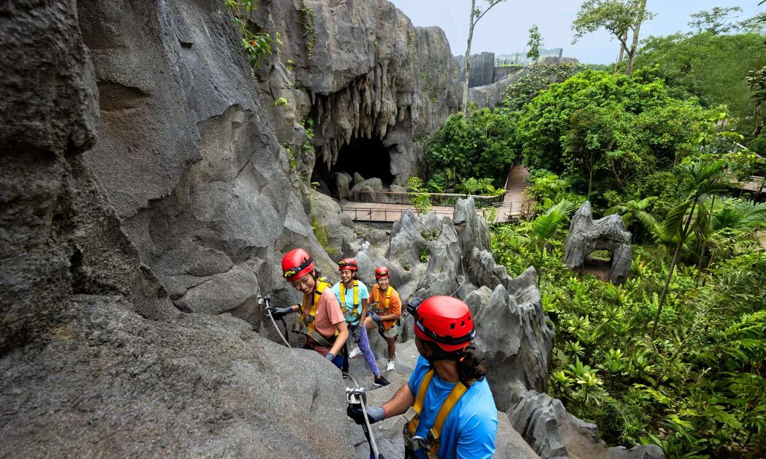 núi Karsts tại Rainforest Wild ASIA.