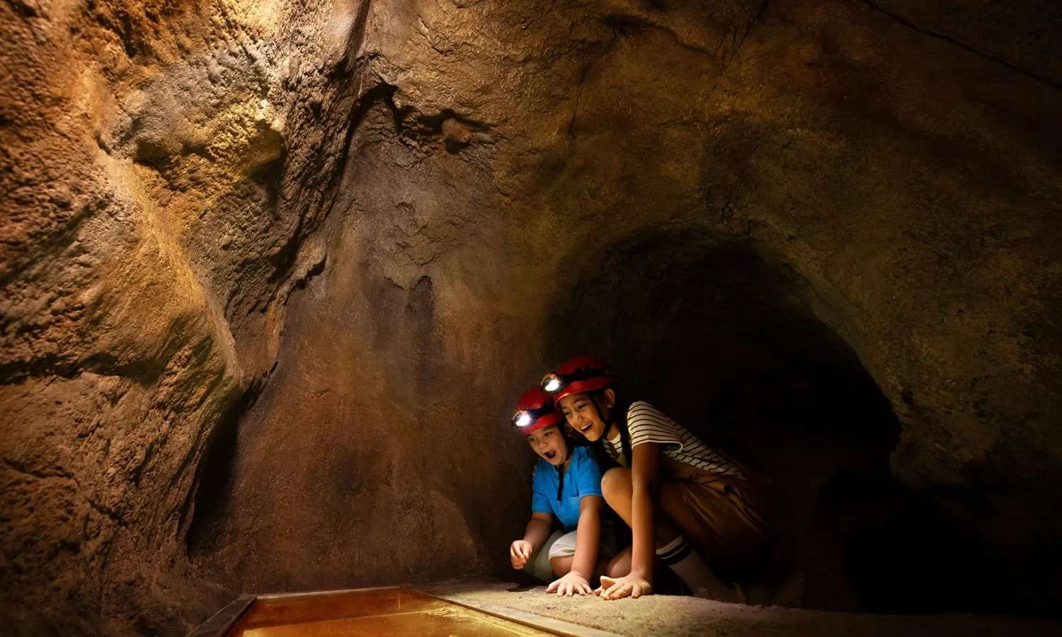 Hang động The Cavern