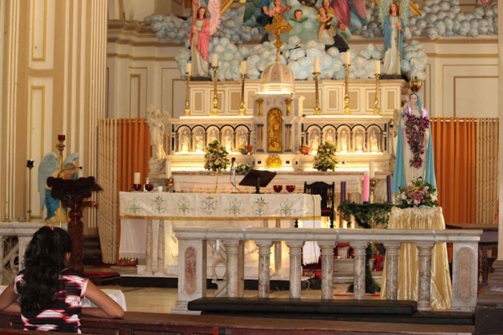 Nhà thờ Đức mẹ Mary