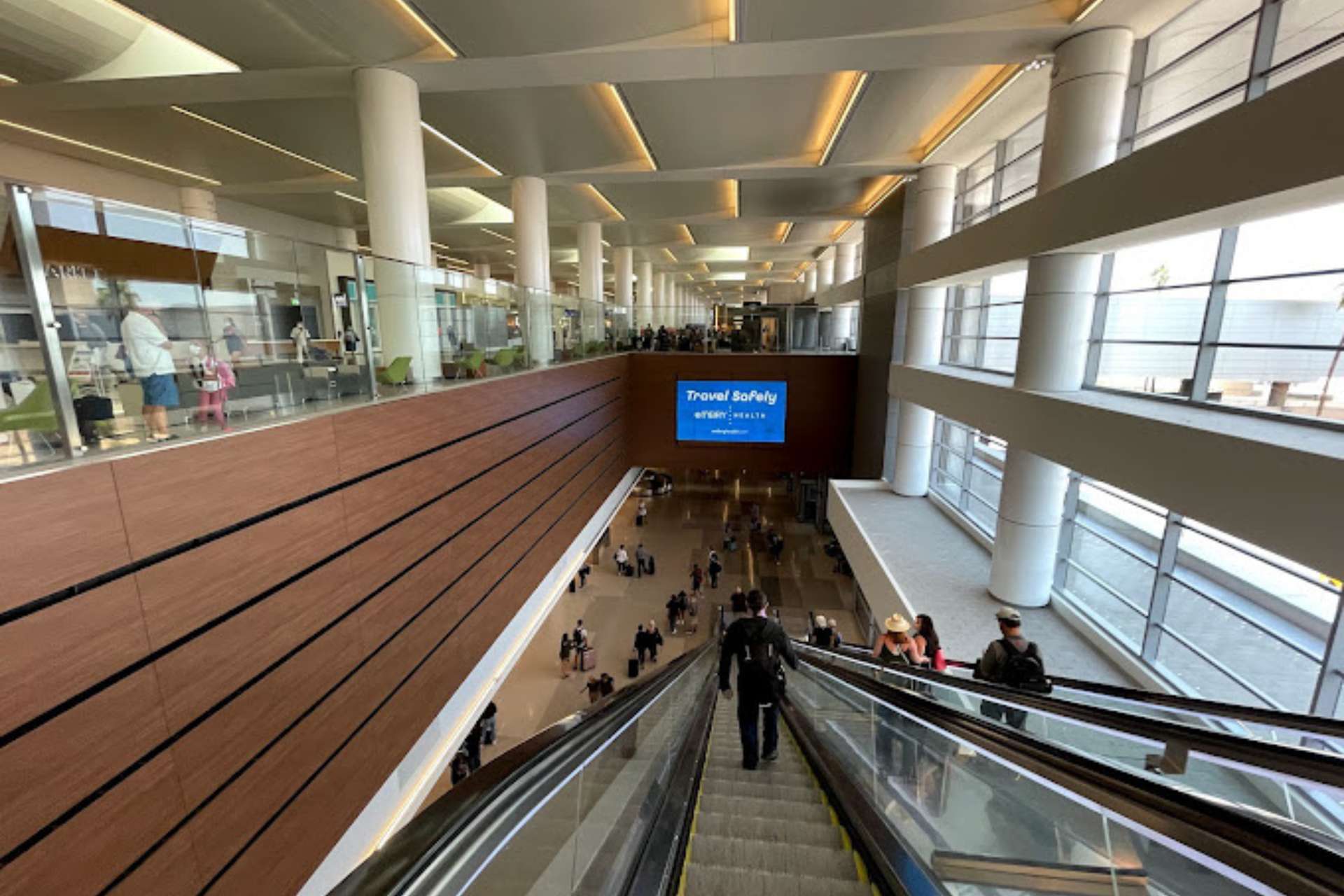 Hình ảnh bên trong sân bay quốc tế Phoenix Sky Harbor