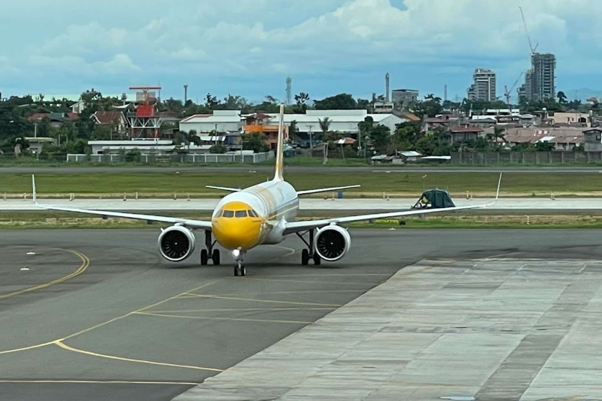 Sân đỗ tàu bay Sân bay Mactan - Cebu