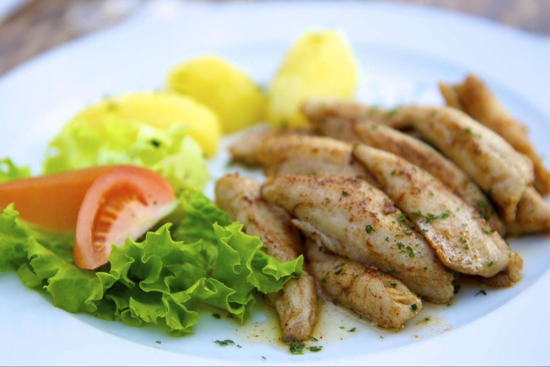 Món đặc sản cá hồi chiên giòn hấp dẫn