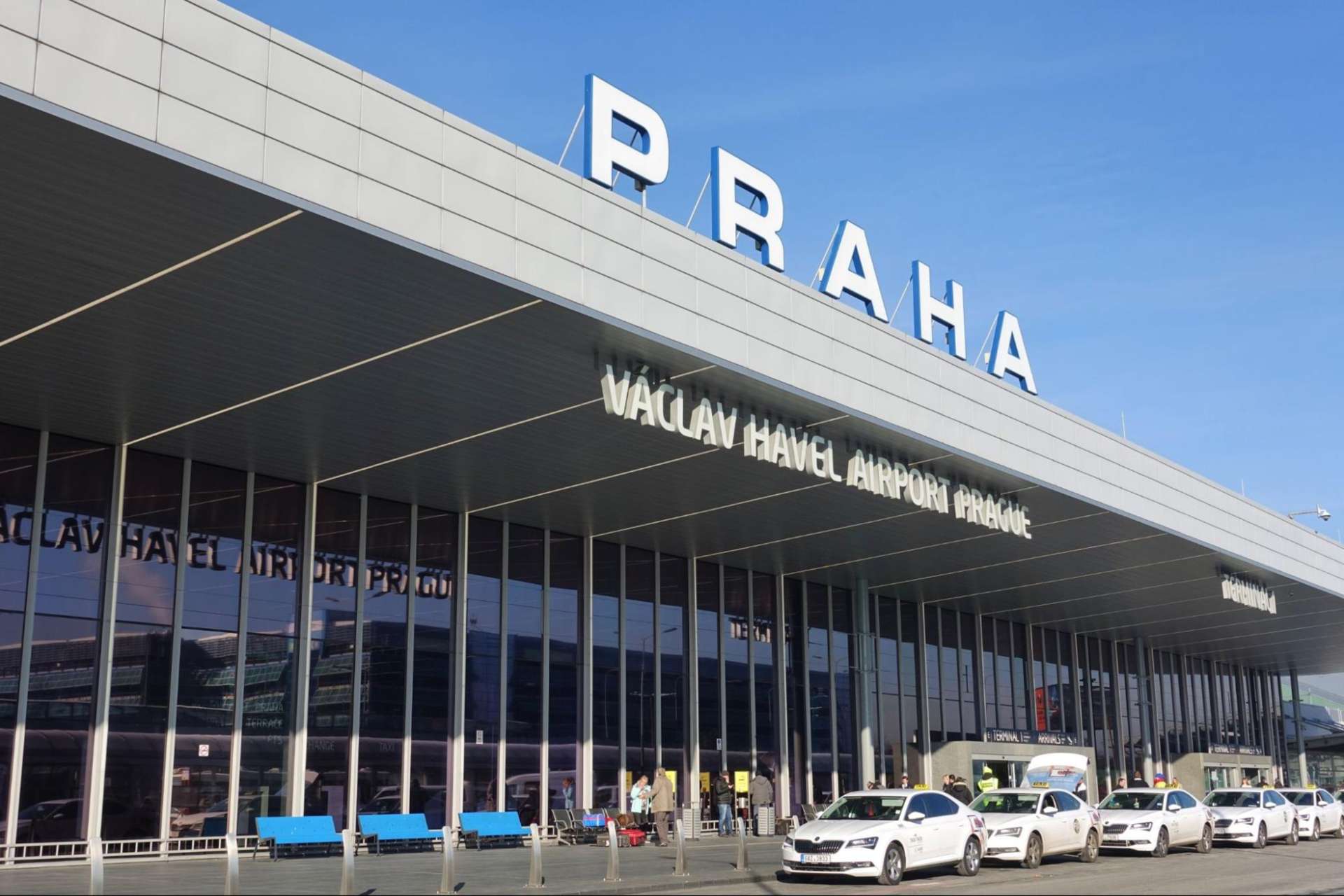 Hình ảnh bên ngoài sân bay Václav Havel Praha