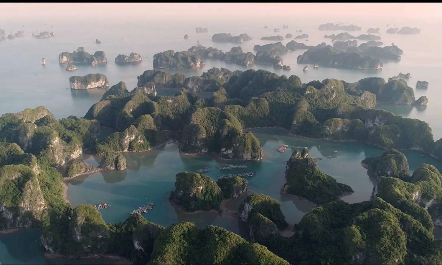 vịnh hạ long từ trên cao