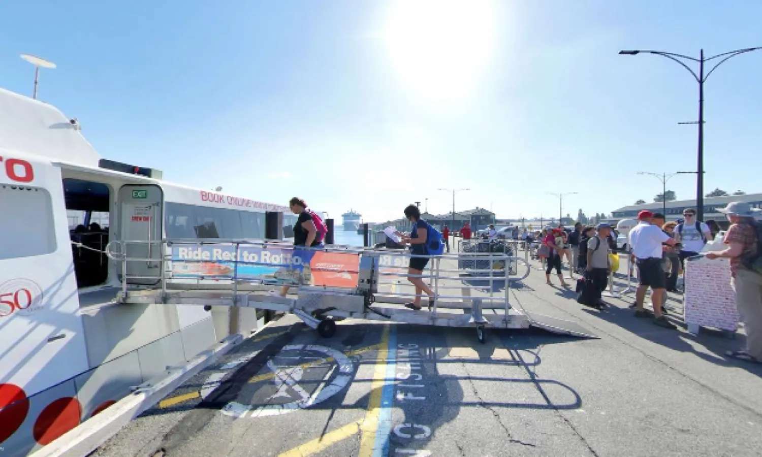 di chuyển bằng Rottnest Express