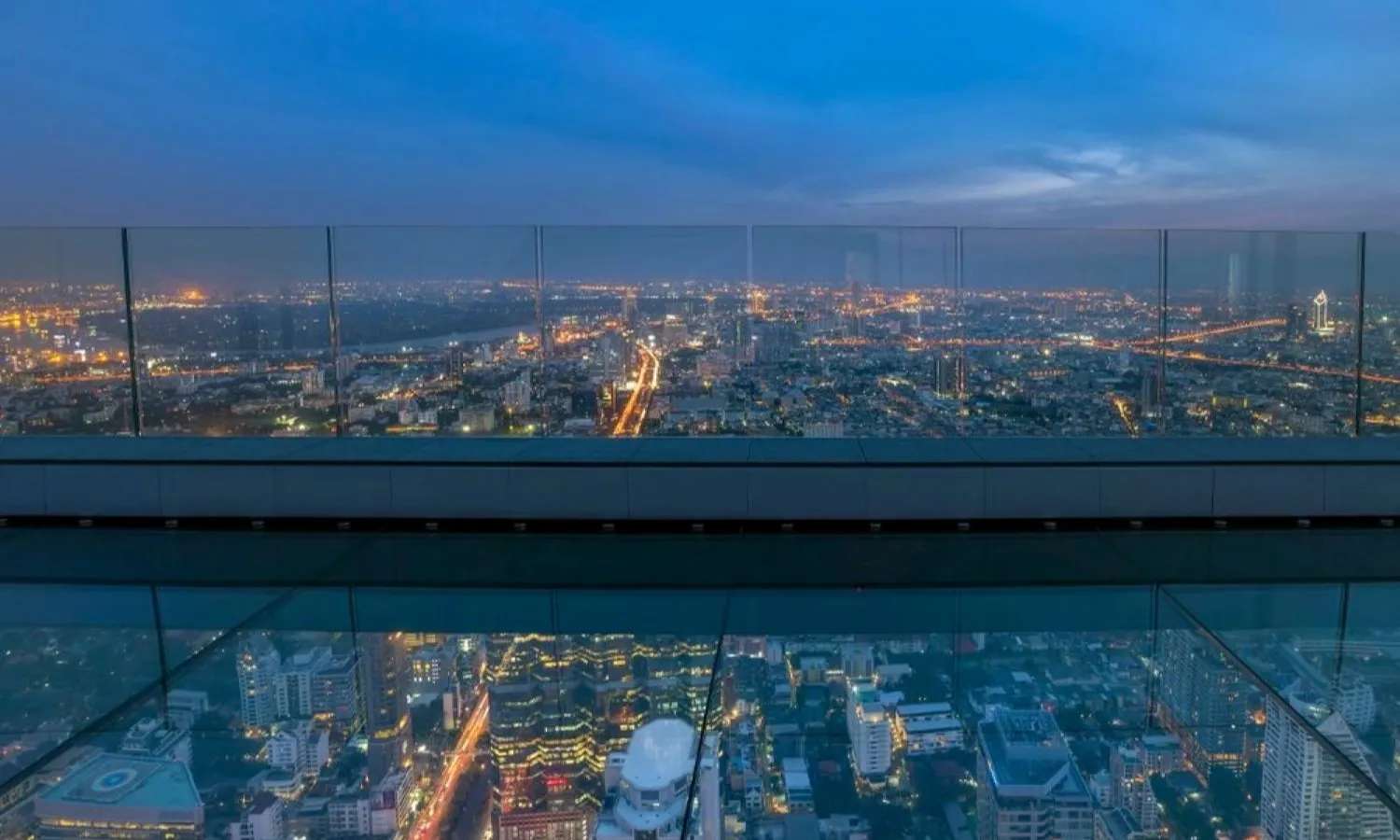 toàn cảnh bangkok từ Mahanakhon Skywalk