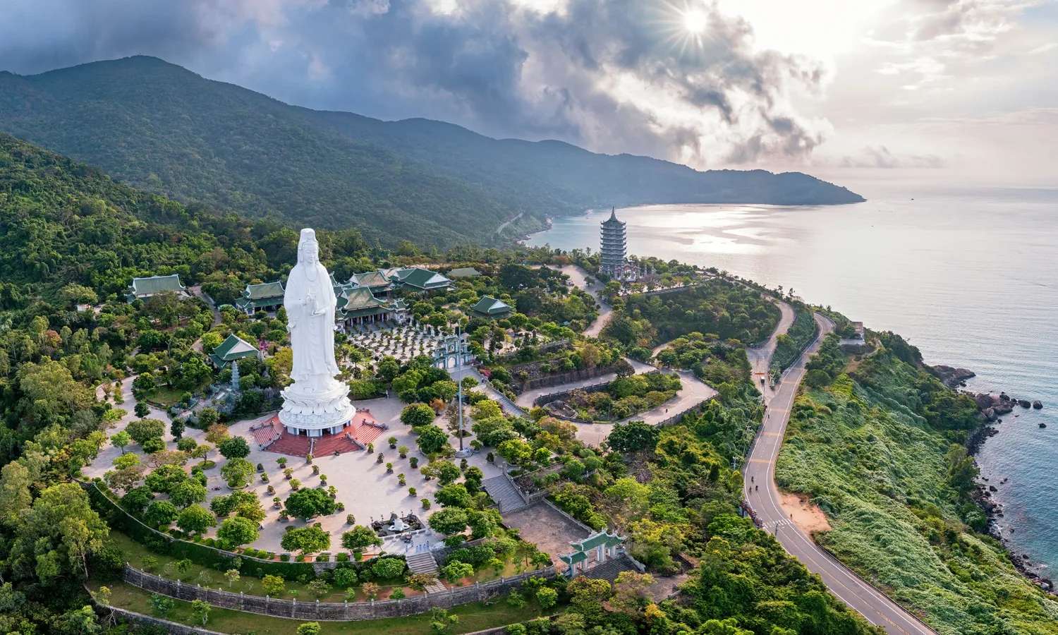 chùa linh ứng từ trên cao
