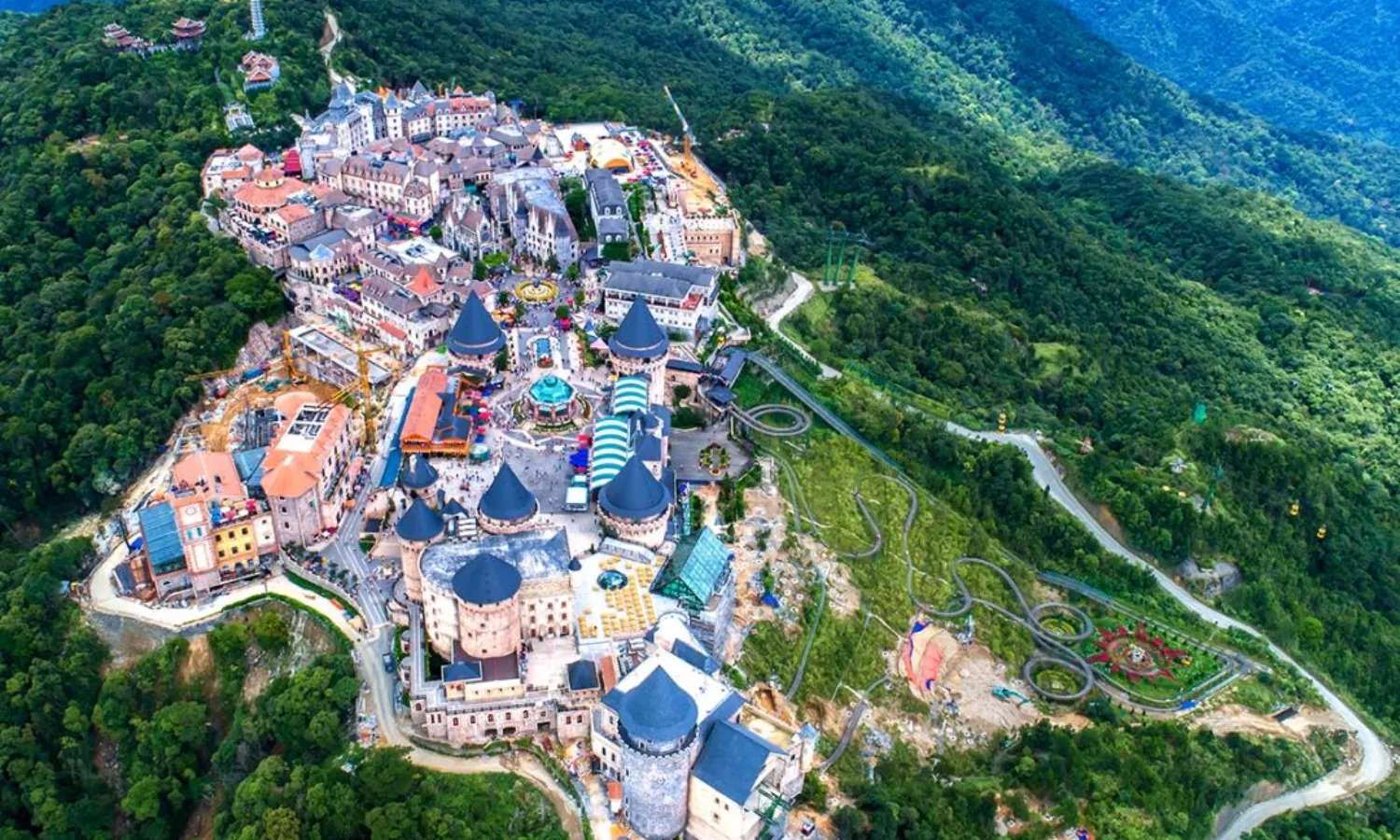 bà nà hills từ trên cao