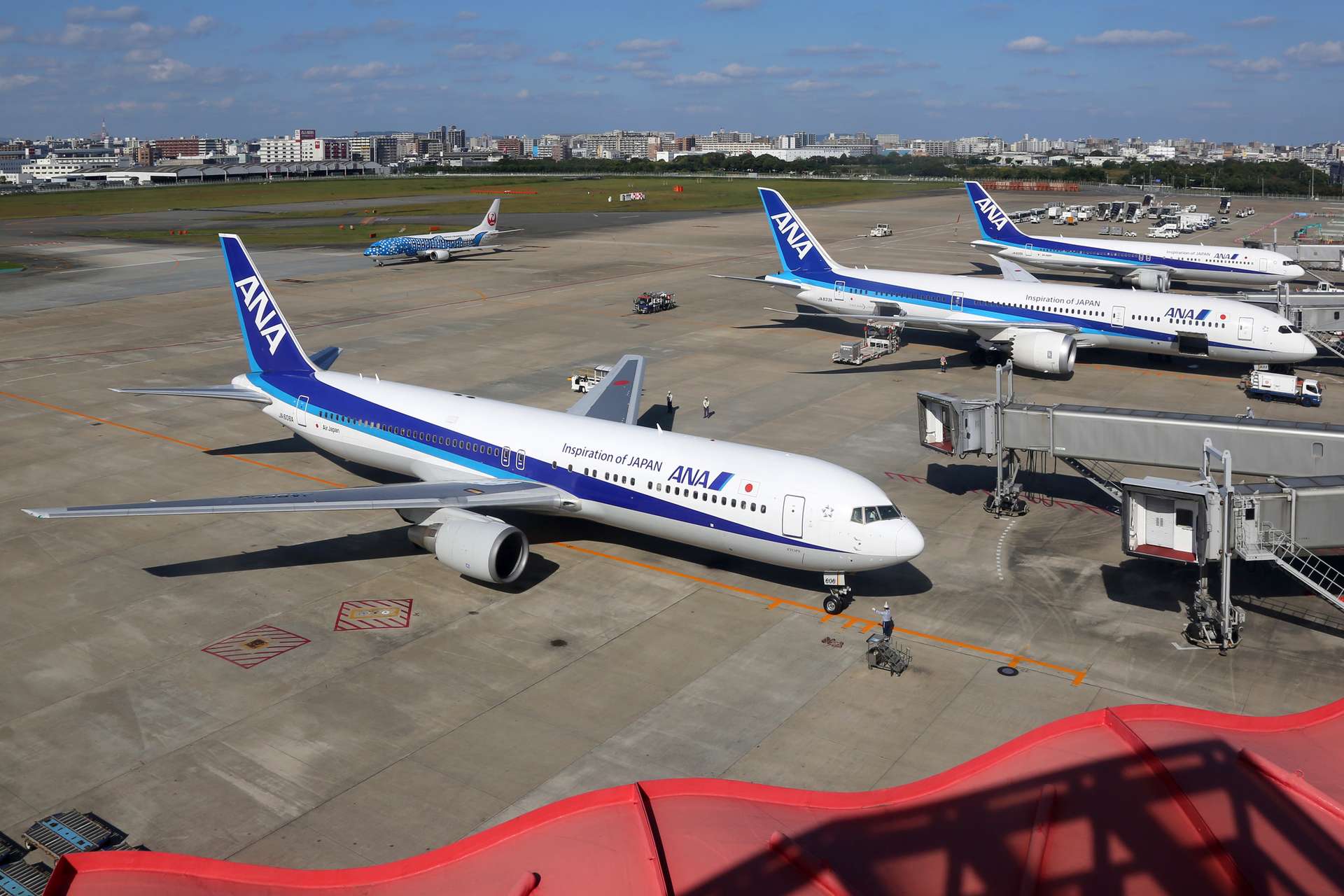 Sân đỗ tàu bay của sân bay Fukuoka