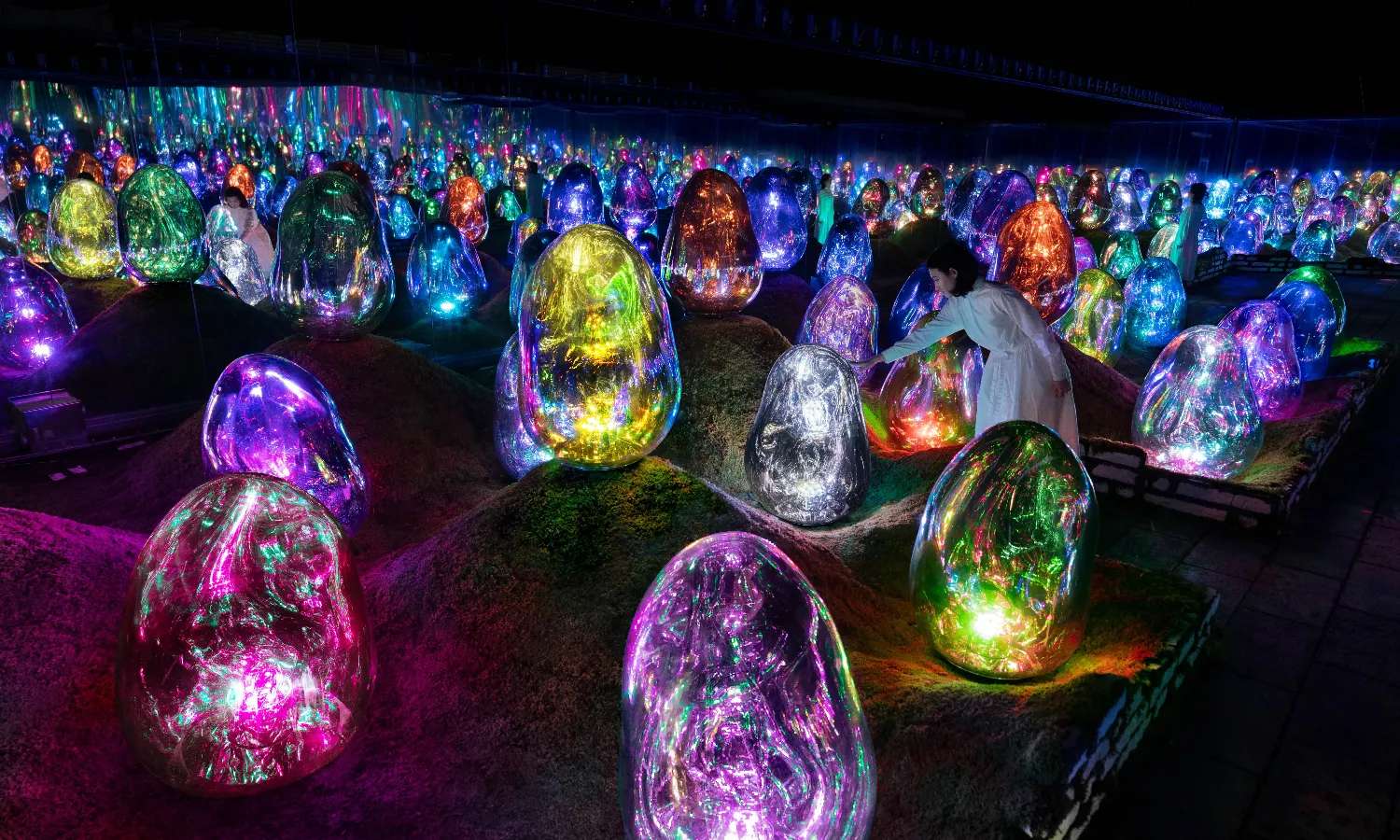 teamlab planets