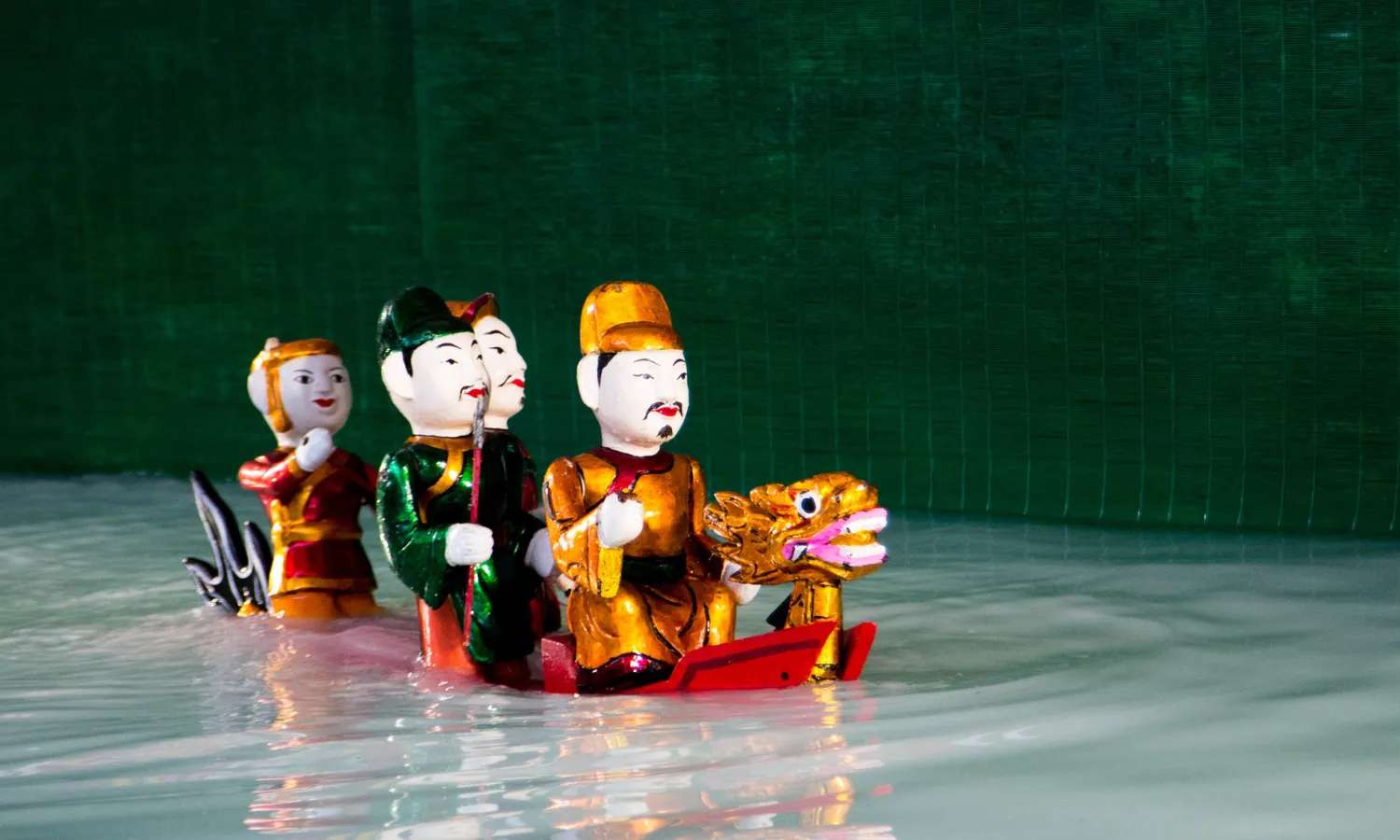 giá vé múa rối nước rồng vàng