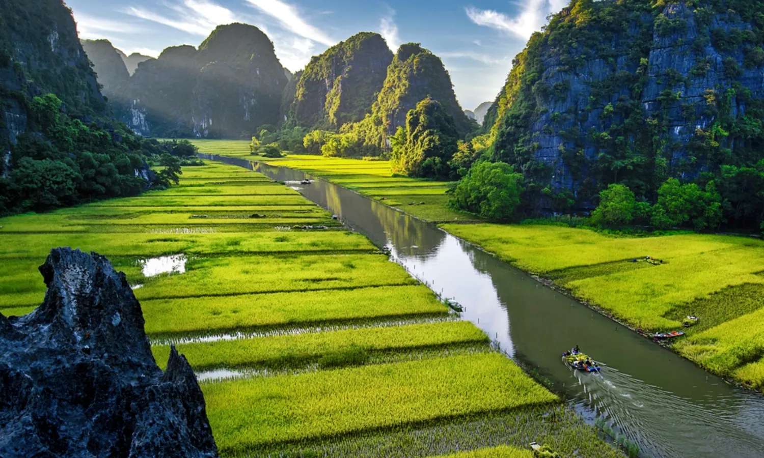 tour hoa lư, tràng an và hang múa 1 ngày